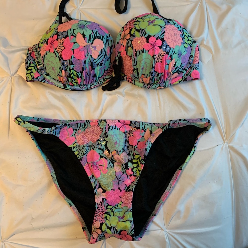 Bathing suit set
